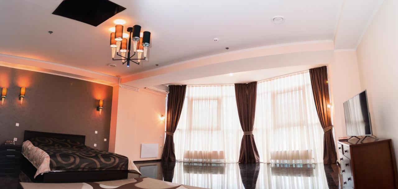Mark Plaza Hotel Nikolayev Luaran gambar